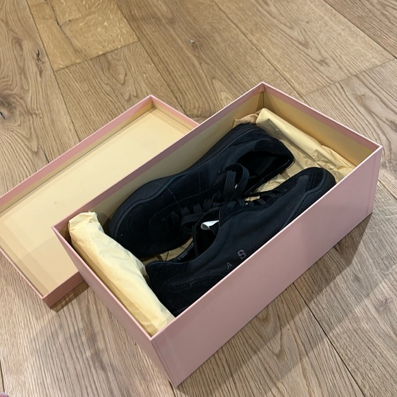 Acne studios ~ Lars canvas sneaker ~ Sz 40 - Picture 1 of 2
